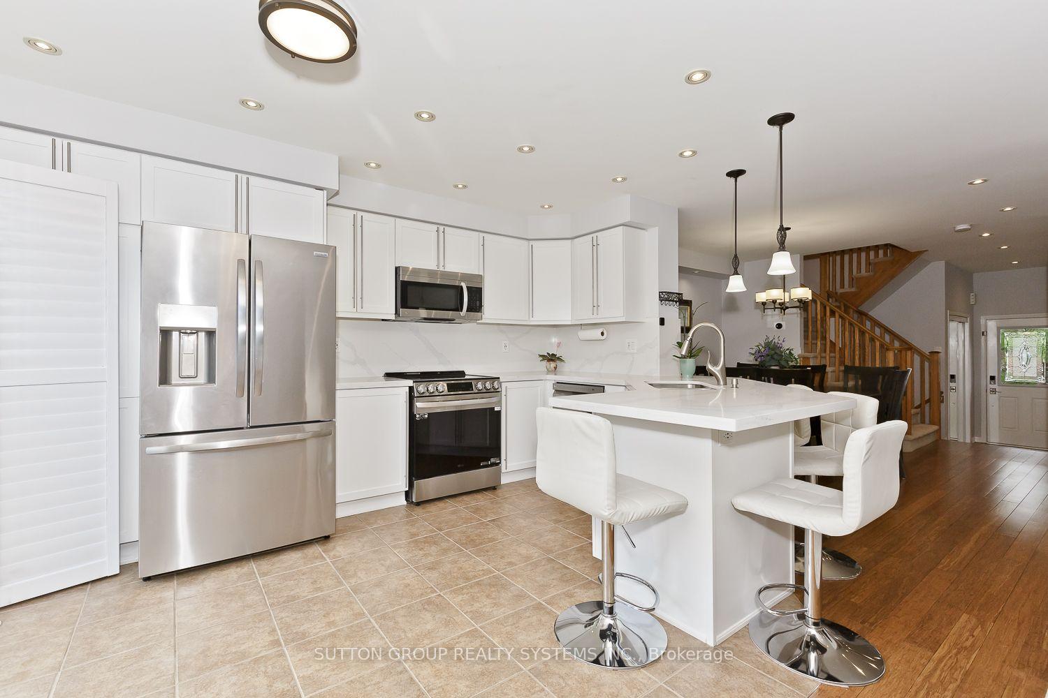 Photo 13 of 777 Shortreed Crescent, Milton, Coates — HOMEH
