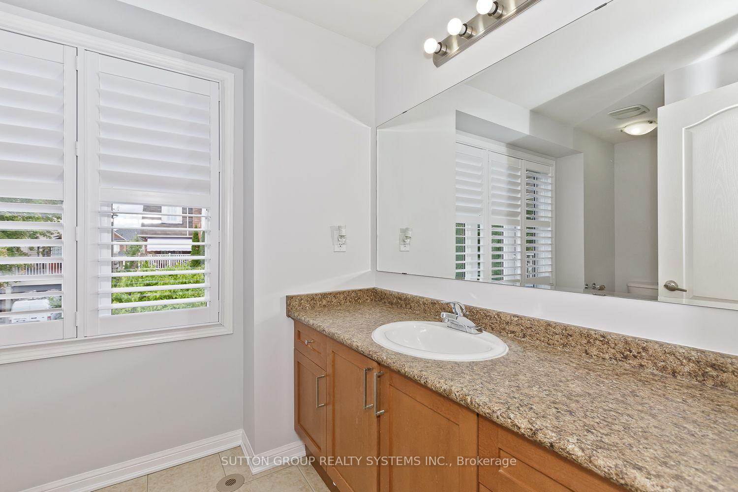 Photo 23 of 777 Shortreed Crescent, Milton, Coates — HOMEH