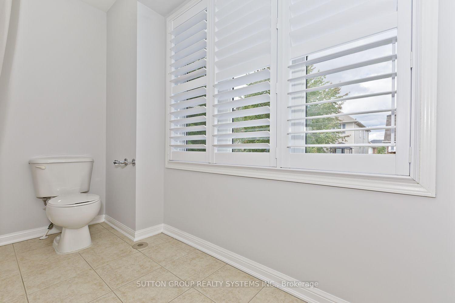Photo 24 of 777 Shortreed Crescent, Milton, Coates — HOMEH