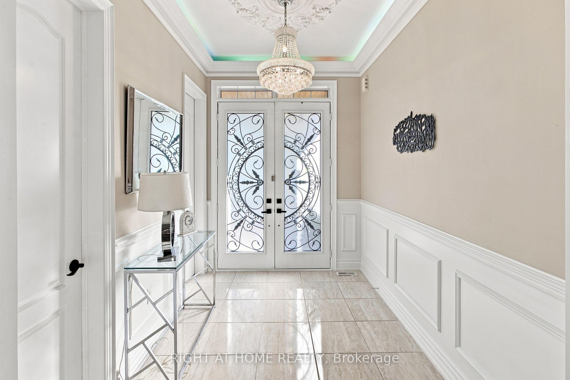 Photo 5 of 2349 Dress Circle Crescent, Oshawa, Windfields — HOMEH