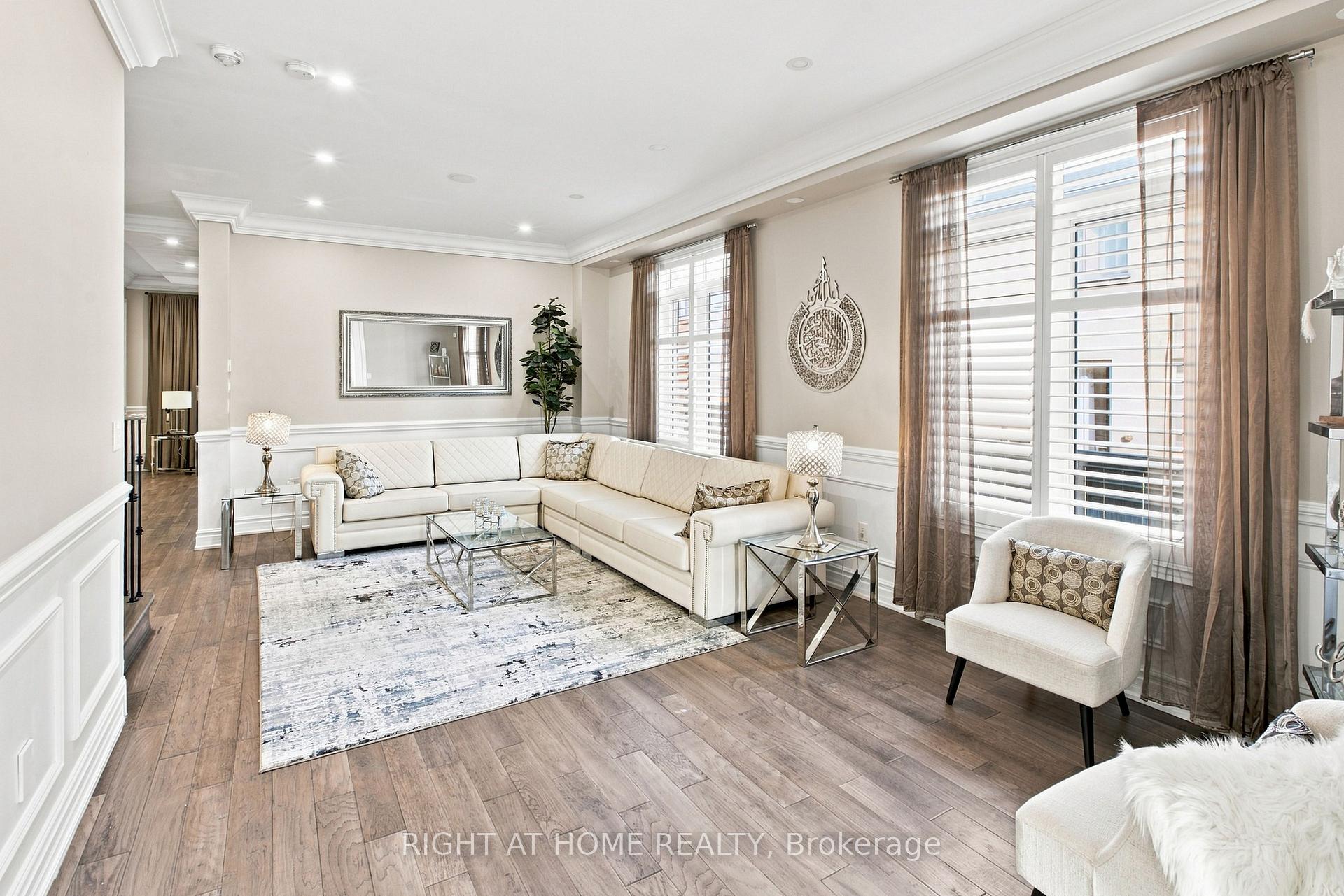 Photo 7 of 2349 Dress Circle Crescent, Oshawa, Windfields — HOMEH