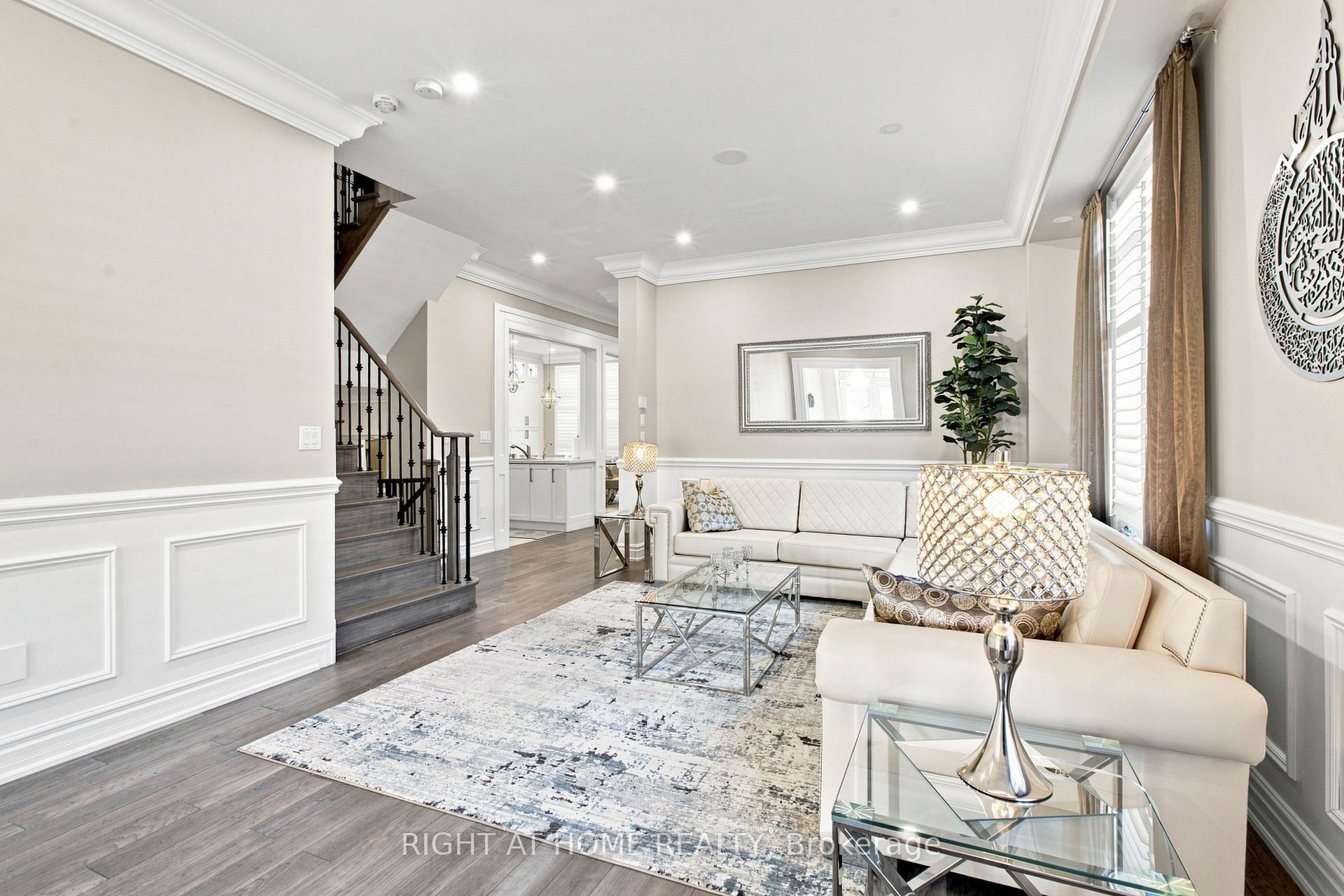 Photo 10 of 2349 Dress Circle Crescent, Oshawa, Windfields — HOMEH