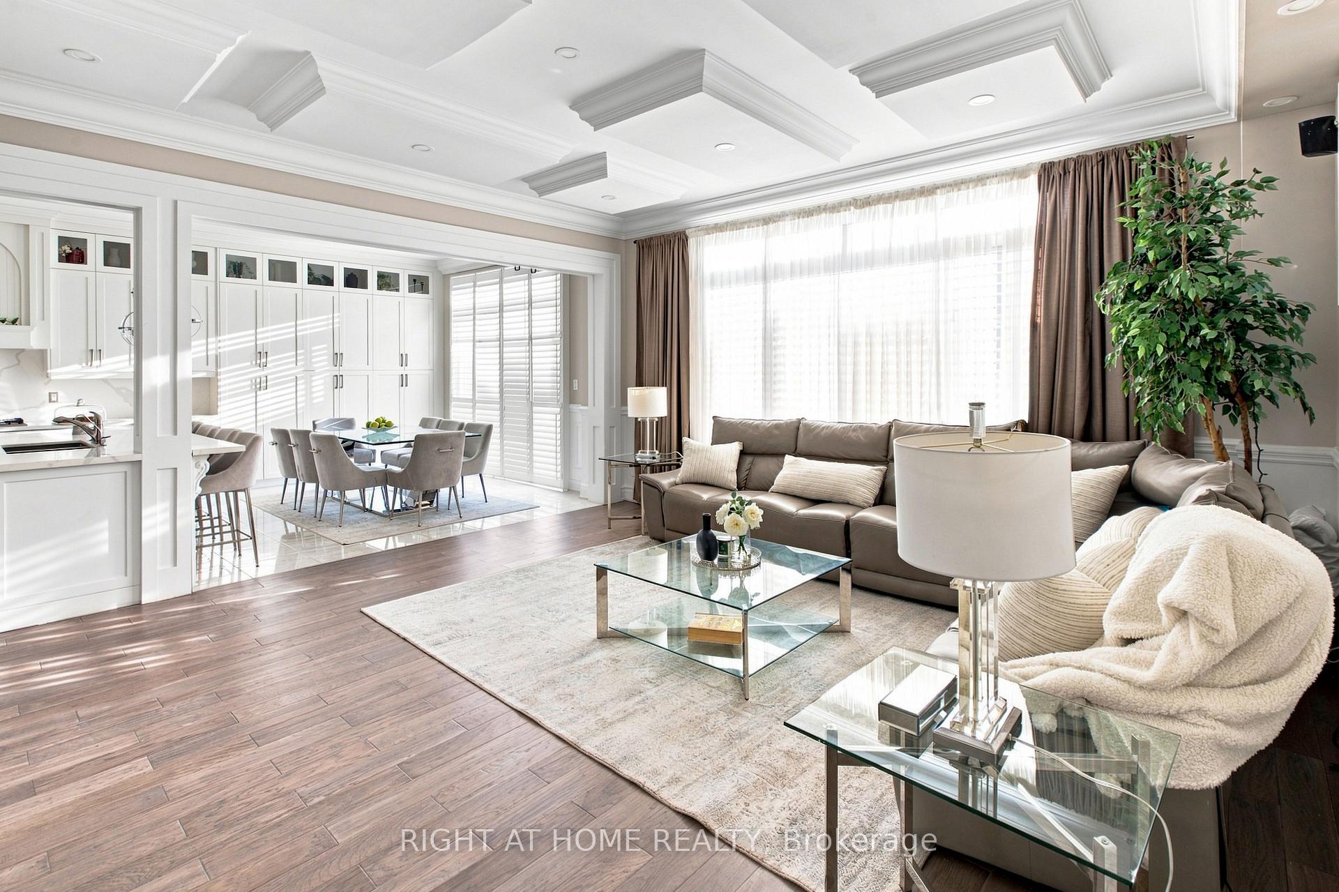 Photo 13 of 2349 Dress Circle Crescent, Oshawa, Windfields — HOMEH