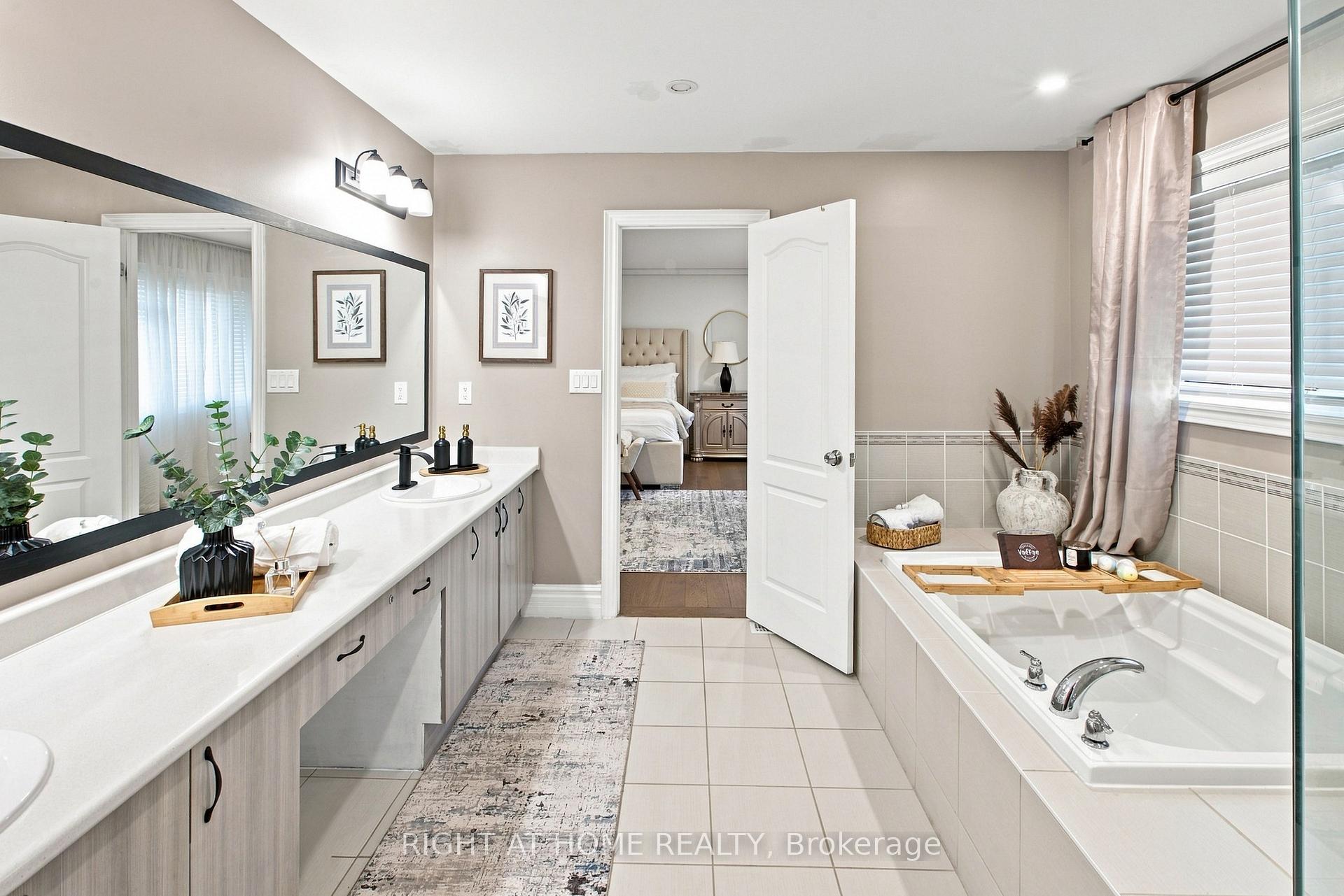 Photo 20 of 2349 Dress Circle Crescent, Oshawa, Windfields — HOMEH