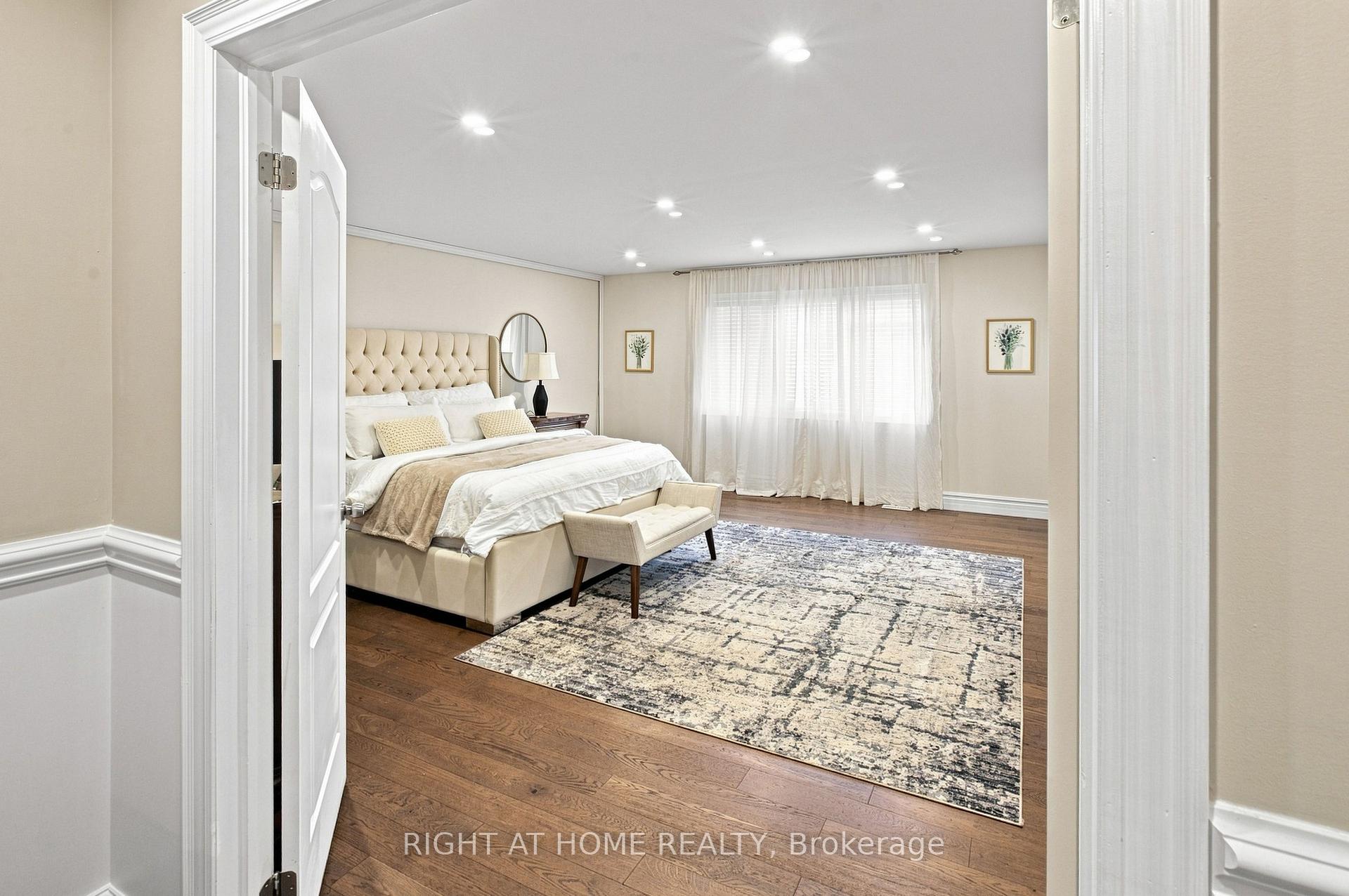 Photo 23 of 2349 Dress Circle Crescent, Oshawa, Windfields — HOMEH