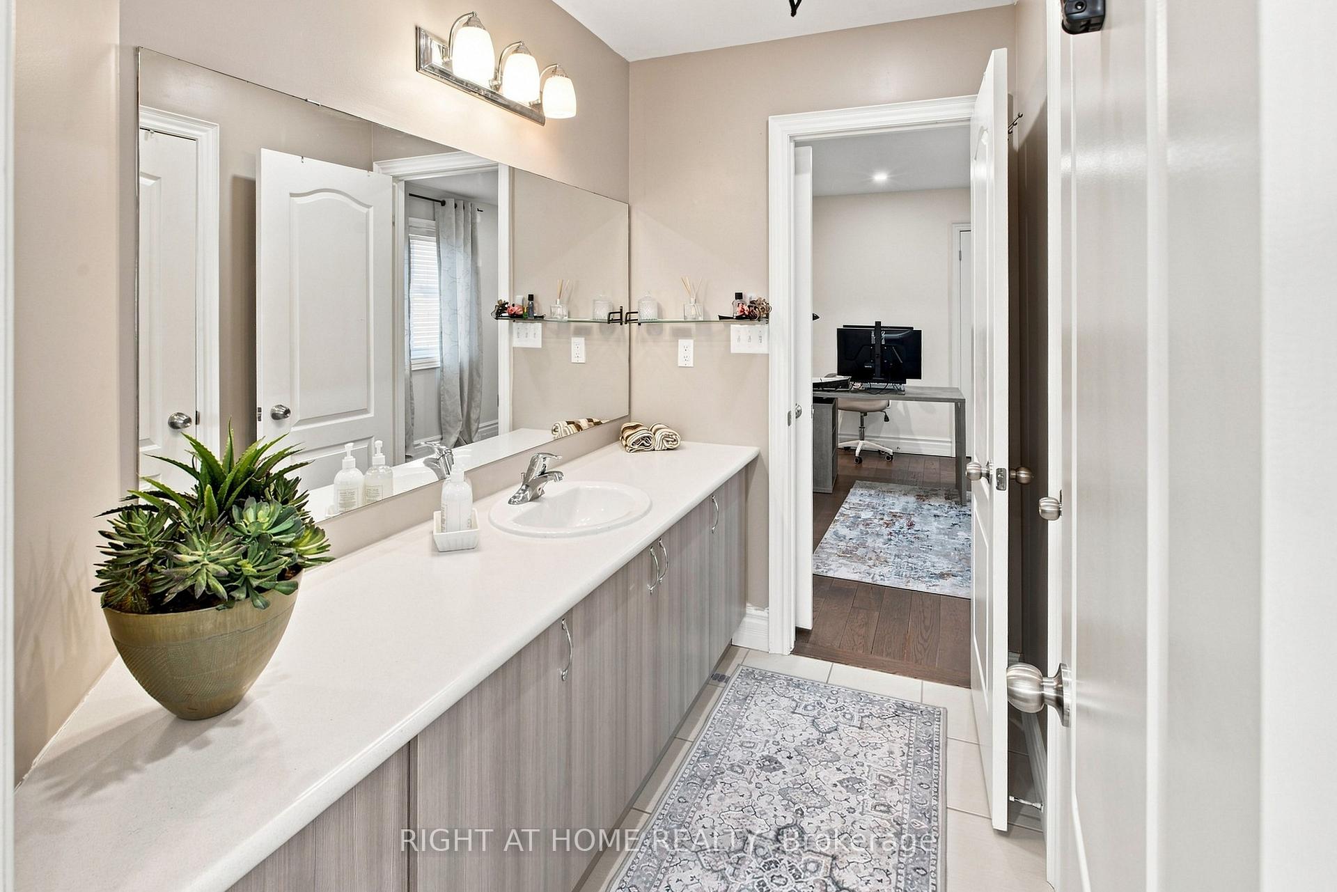 Photo 25 of 2349 Dress Circle Crescent, Oshawa, Windfields — HOMEH