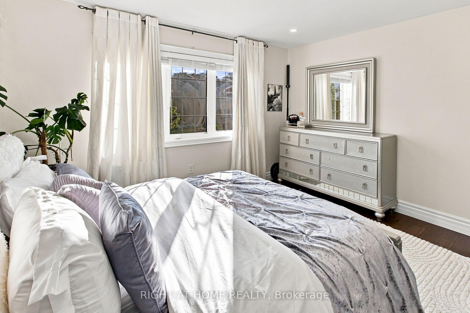 Photo 27 of 2349 Dress Circle Crescent, Oshawa, Windfields — HOMEH