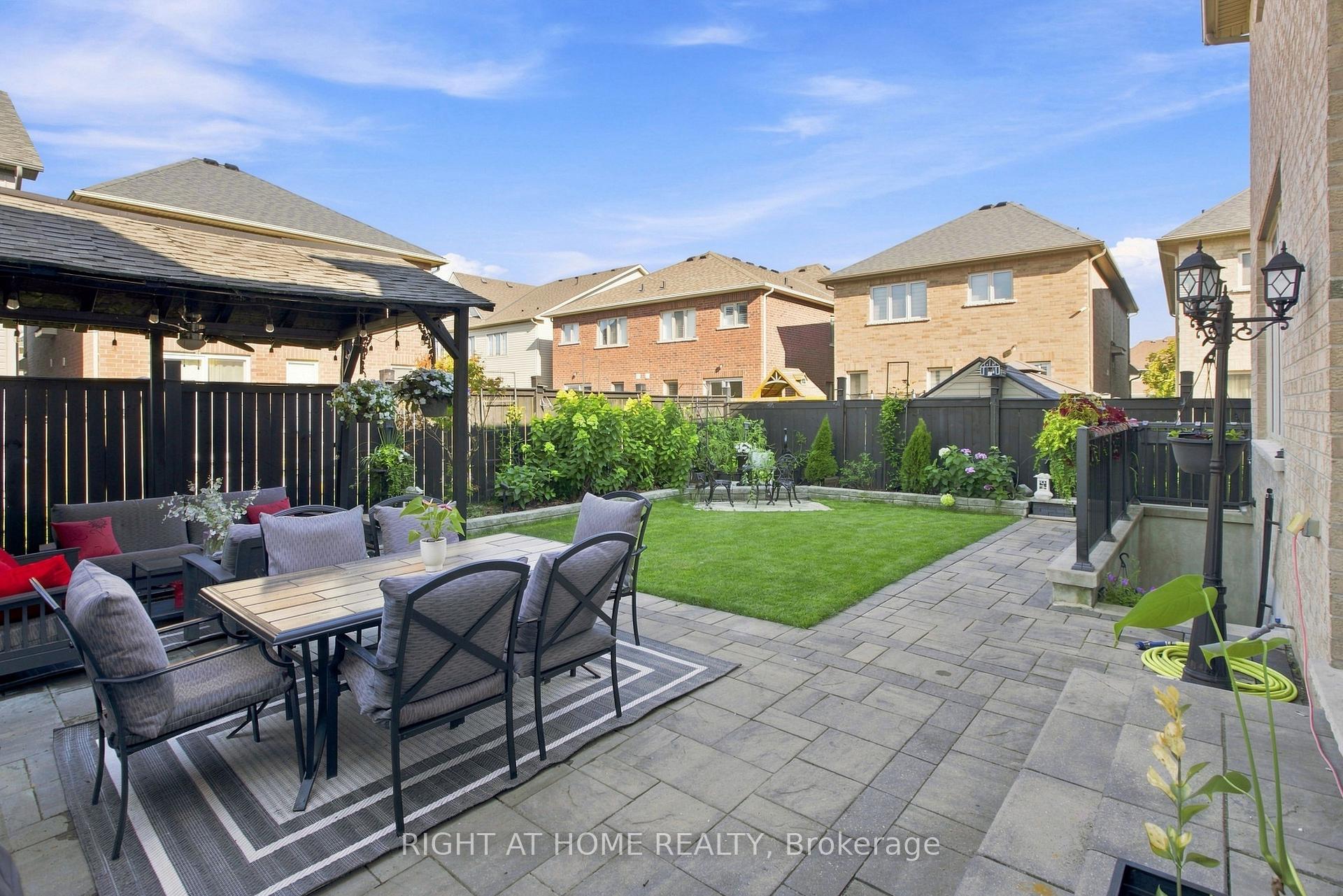 Photo 38 of 2349 Dress Circle Crescent, Oshawa, Windfields — HOMEH