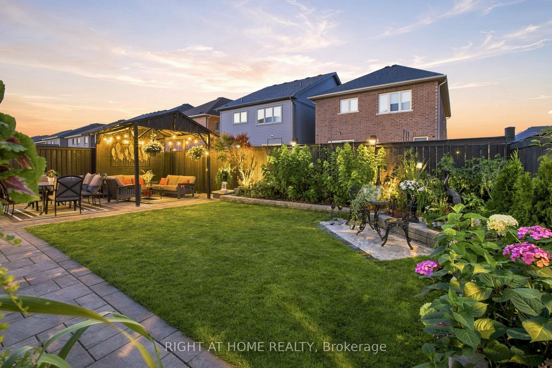 Photo 39 of 2349 Dress Circle Crescent, Oshawa, Windfields — HOMEH