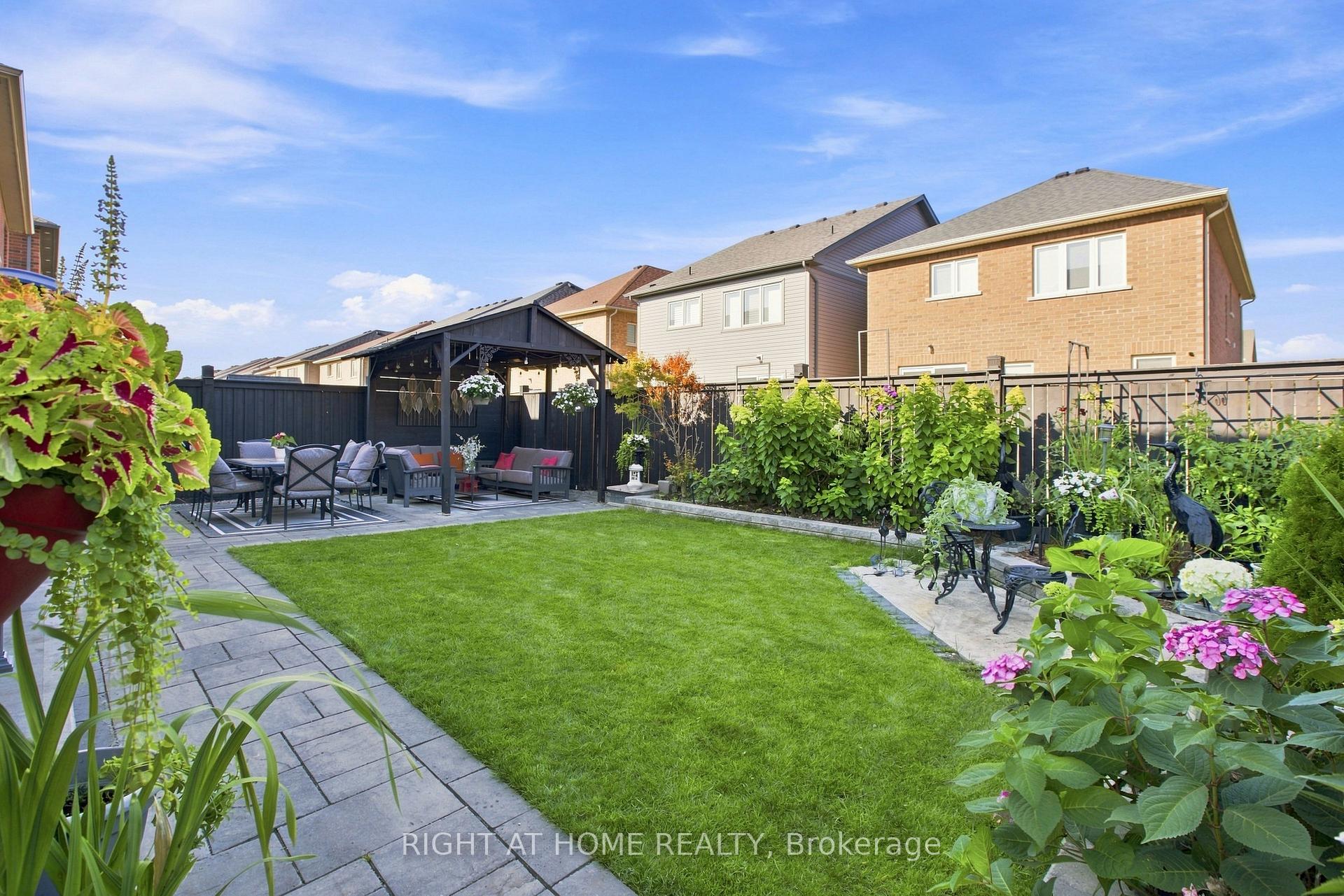 Photo 40 of 2349 Dress Circle Crescent, Oshawa, Windfields — HOMEH