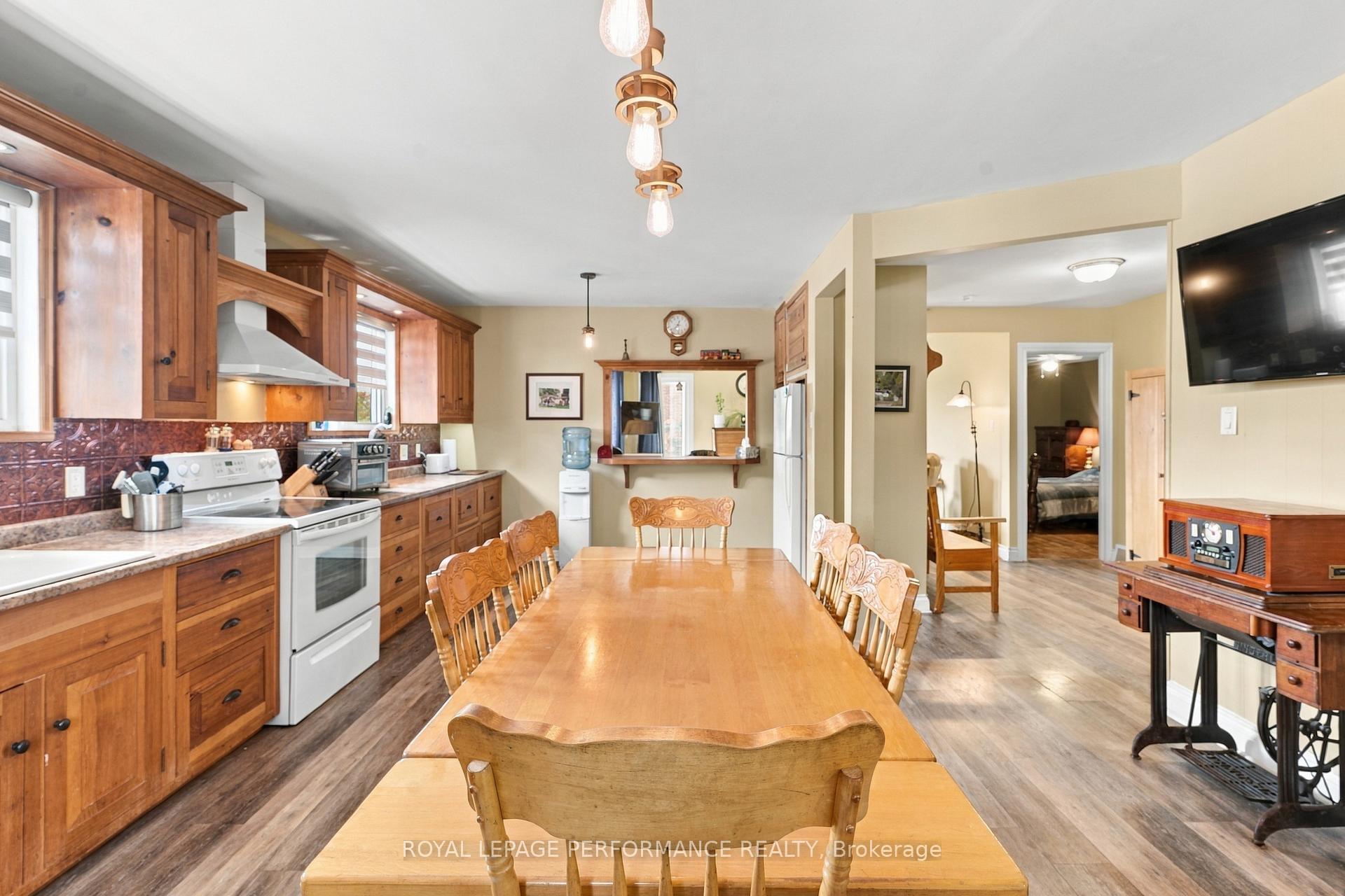 Photo 10 of 4126 34 Highway, Champlain, Champlain Twp — HOMEH