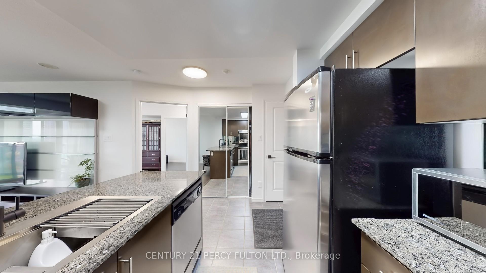 Photo 12 of Unit 1612, 9 George Street N, Brampton, Downtown Brampton — HOMEH
