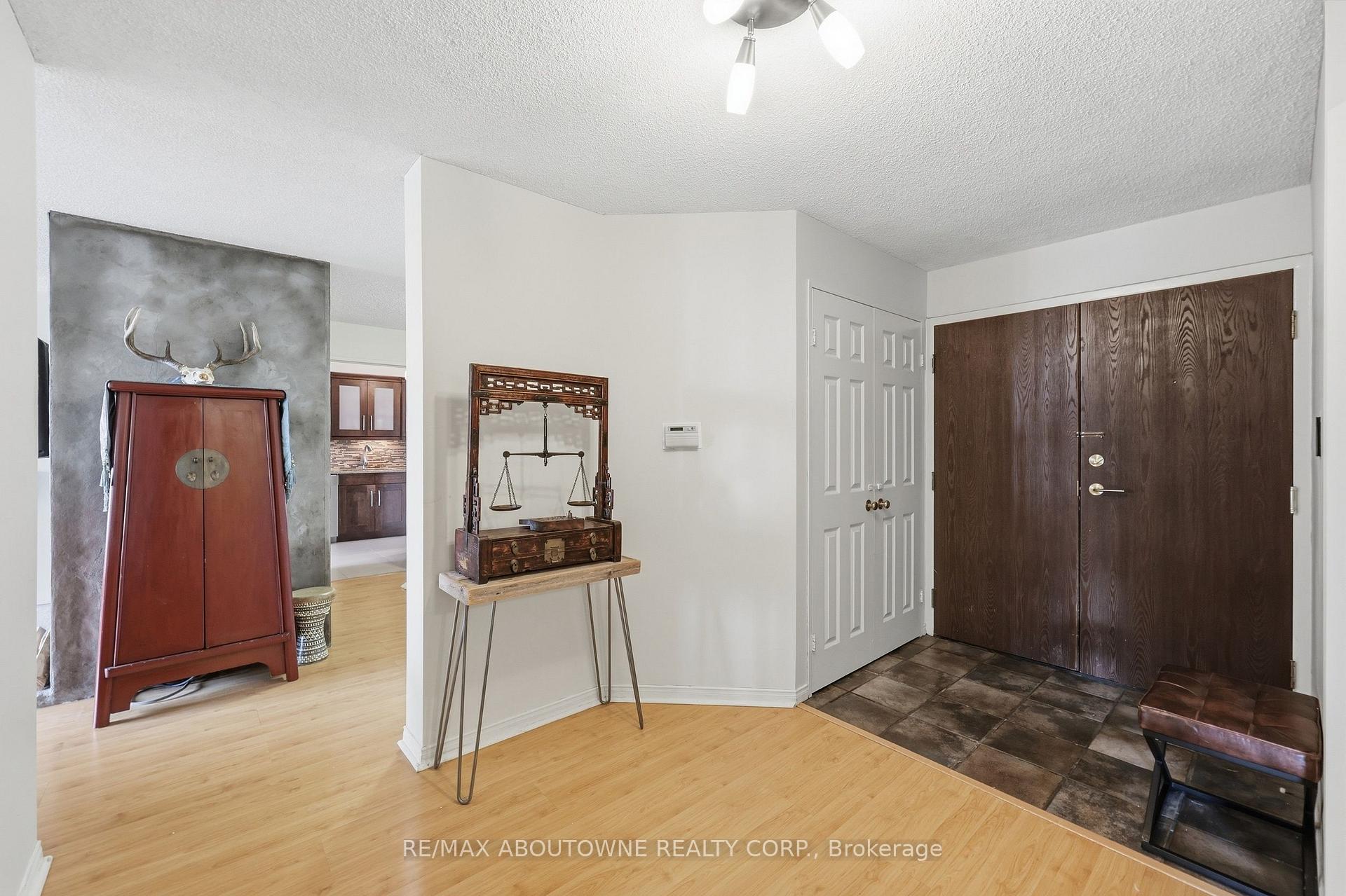 Photo 6 of Unit 1003, 280 Simcoe Street, Toronto, Kensington-Chinatown — HOMEH