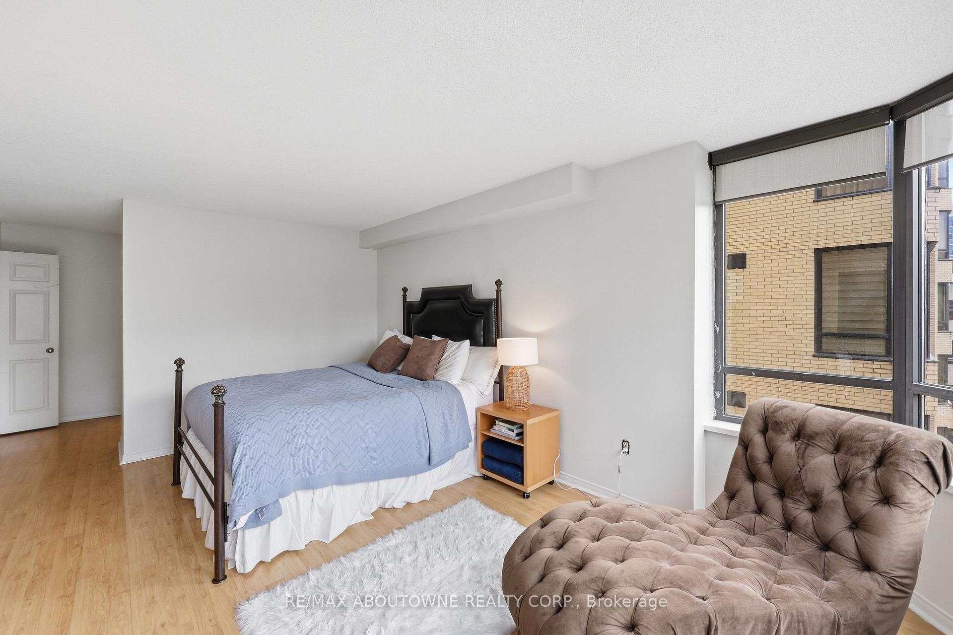 Photo 20 of Unit 1003, 280 Simcoe Street, Toronto, Kensington-Chinatown — HOMEH