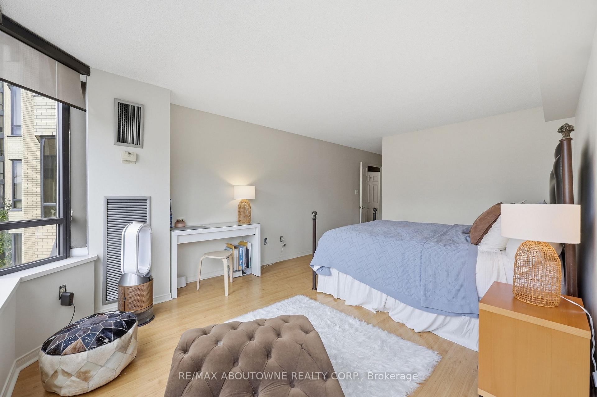 Photo 21 of Unit 1003, 280 Simcoe Street, Toronto, Kensington-Chinatown — HOMEH