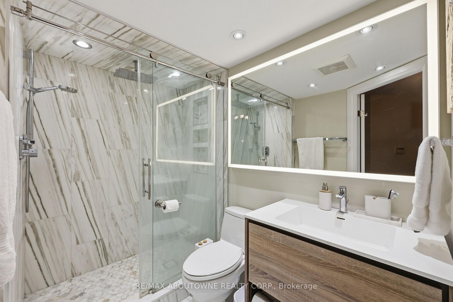 Photo 23 of Unit 1003, 280 Simcoe Street, Toronto, Kensington-Chinatown — HOMEH