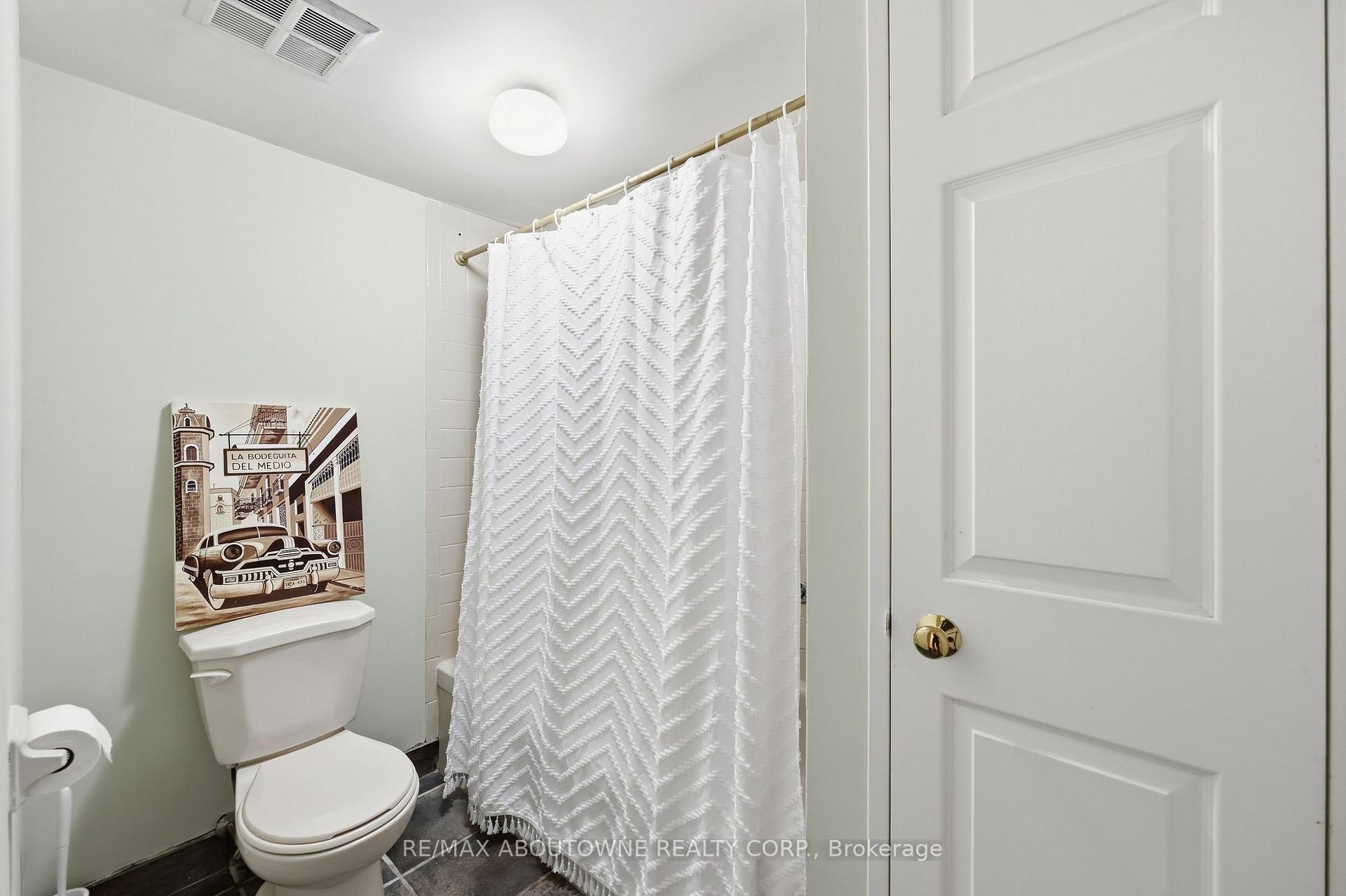 Photo 25 of Unit 1003, 280 Simcoe Street, Toronto, Kensington-Chinatown — HOMEH