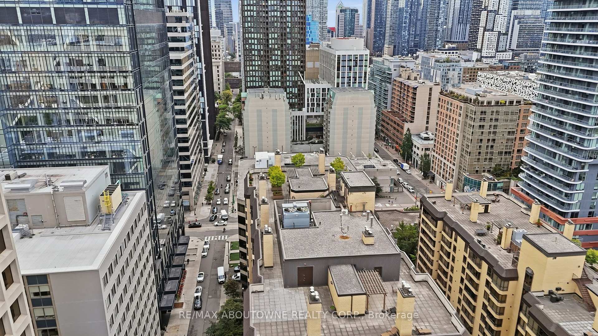 Photo 38 of Unit 1003, 280 Simcoe Street, Toronto, Kensington-Chinatown — HOMEH