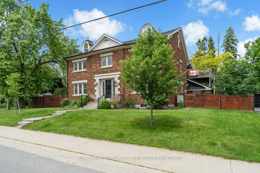 Photo 2 of 609 Earl Street, Kingston, Central City East — HOMEH