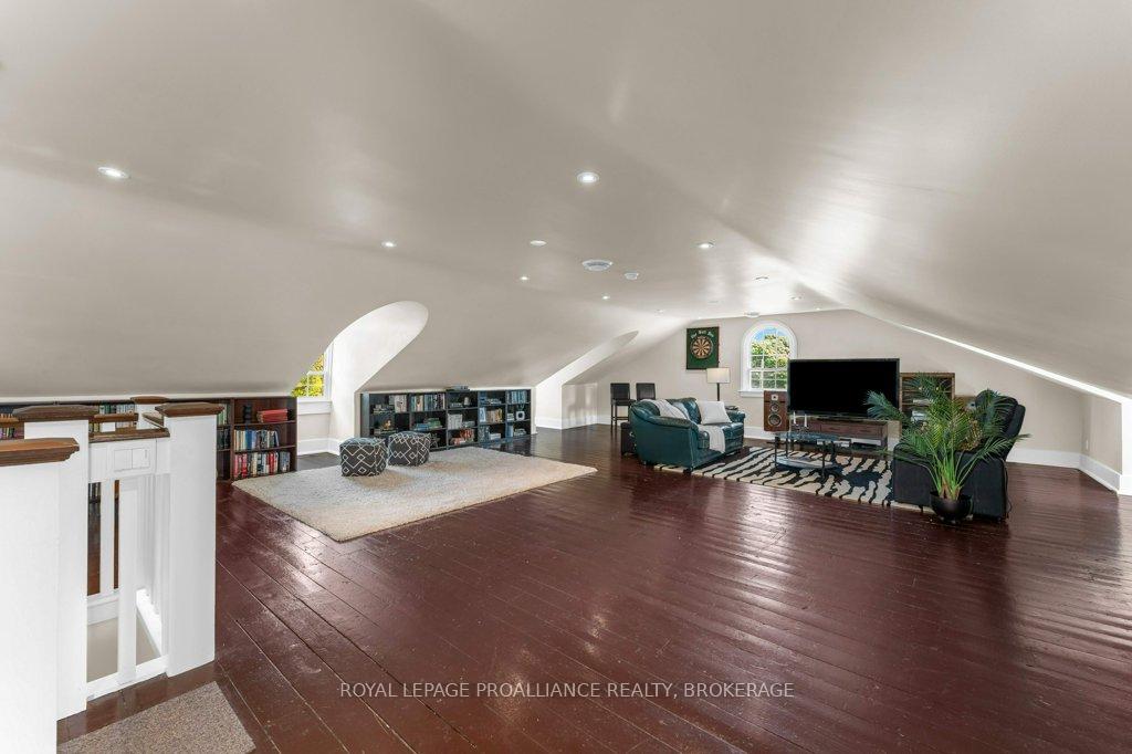 Photo 38 of 609 Earl Street, Kingston, Central City East — HOMEH