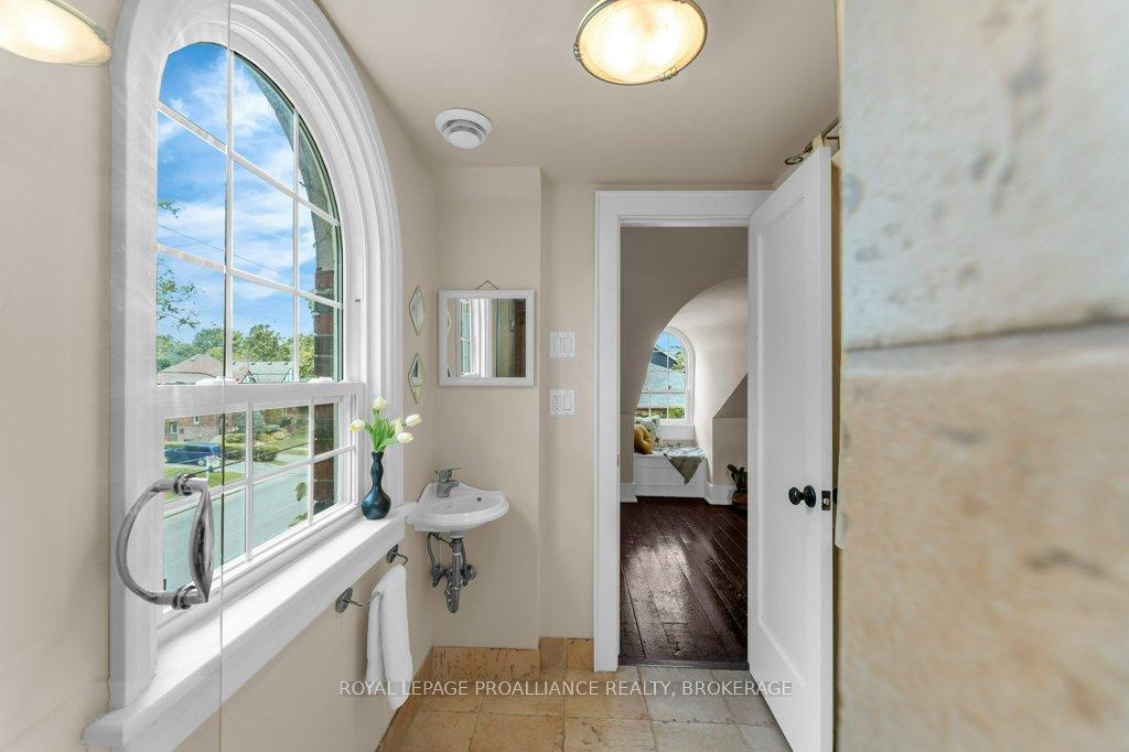 Photo 43 of 609 Earl Street, Kingston, Central City East — HOMEH