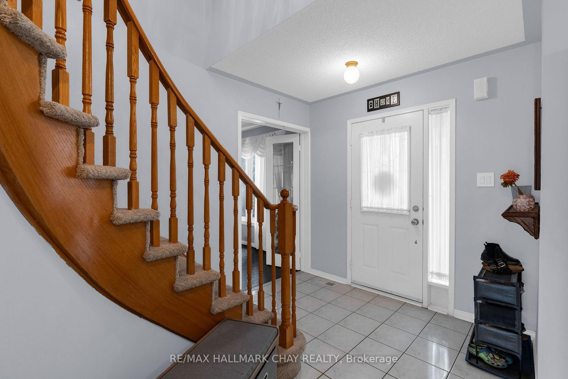 Photo 3 of 73 Brown Street, Barrie, Holly — HOMEH