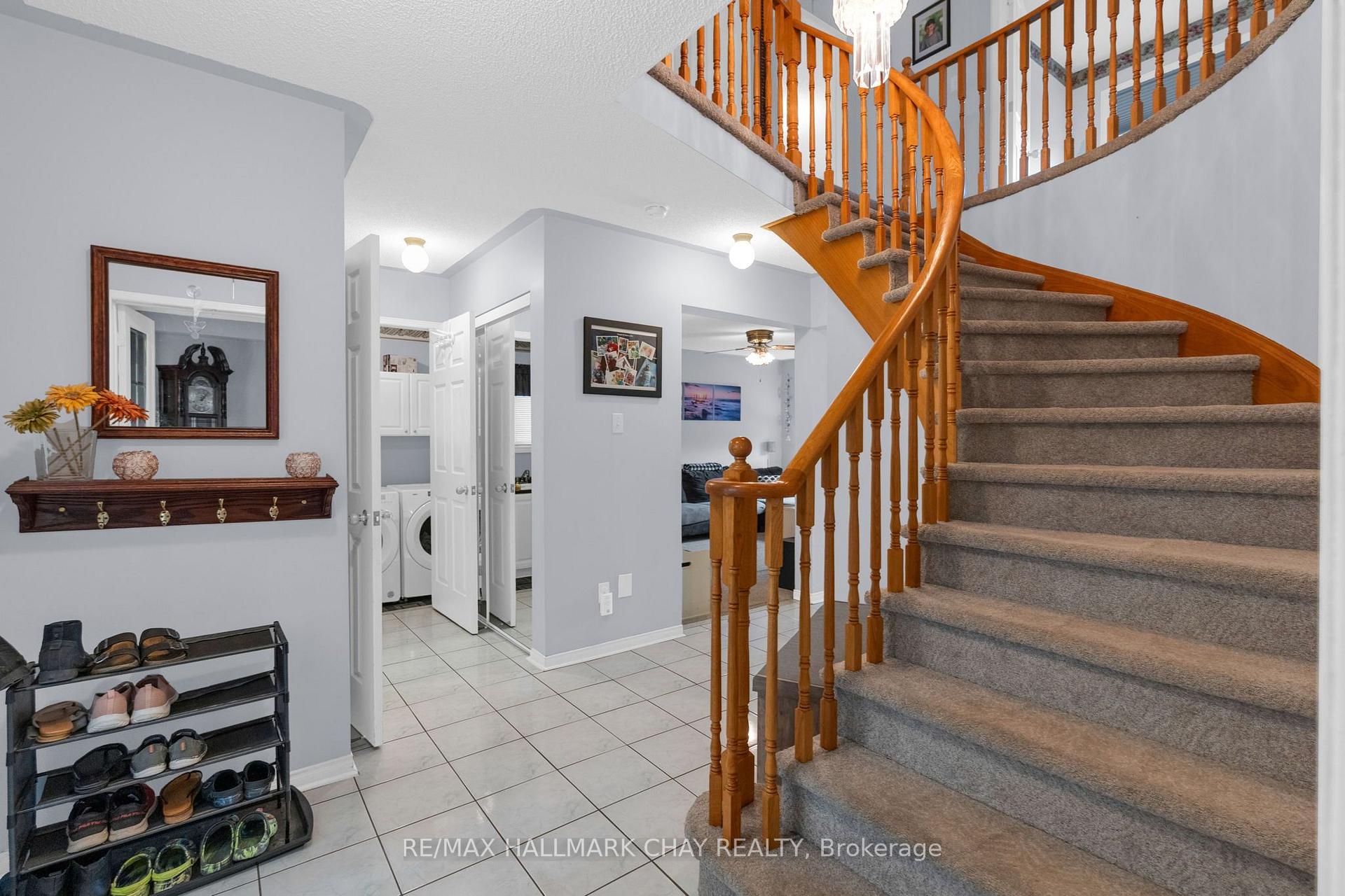 Photo 4 of 73 Brown Street, Barrie, Holly — HOMEH
