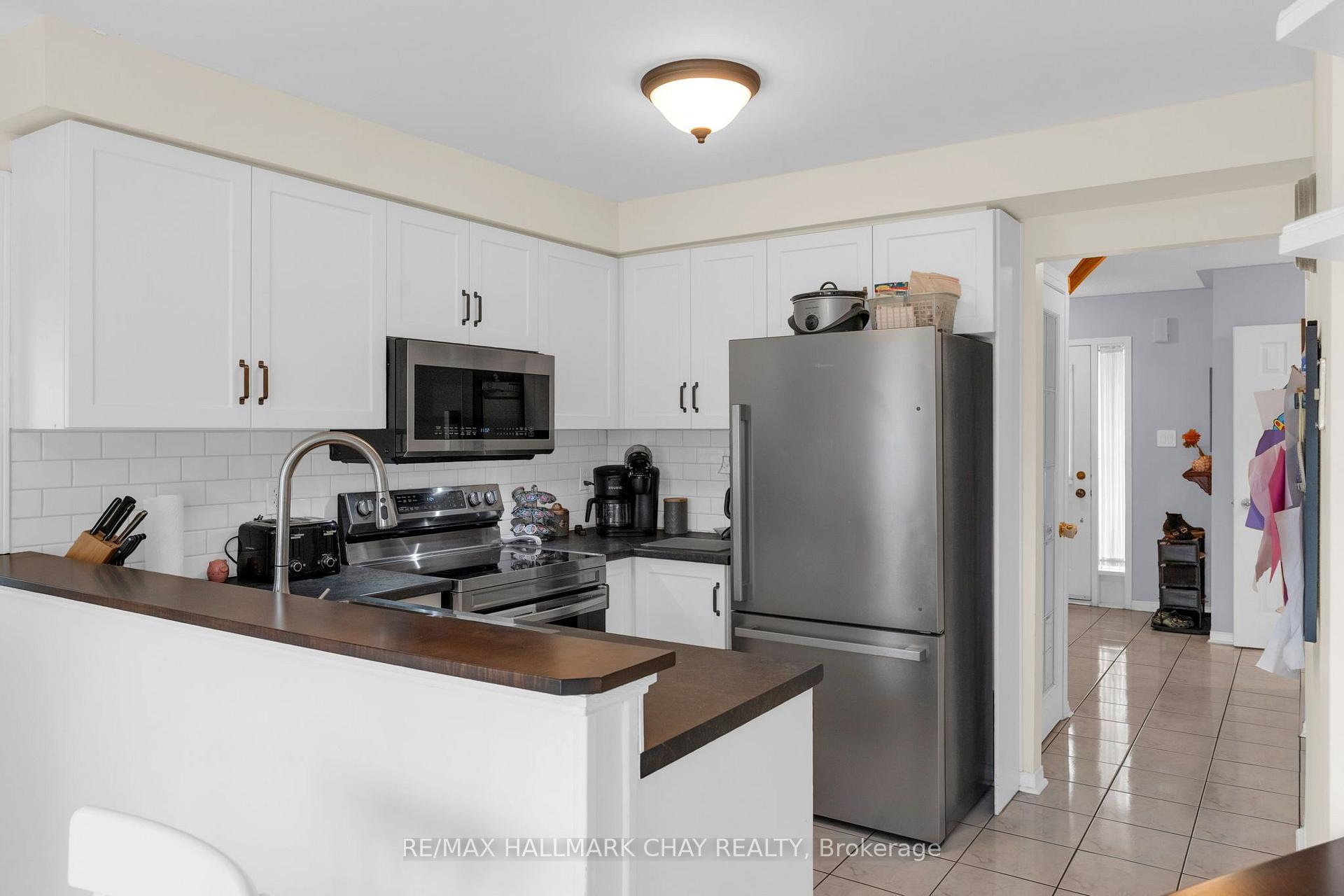 Photo 9 of 73 Brown Street, Barrie, Holly — HOMEH