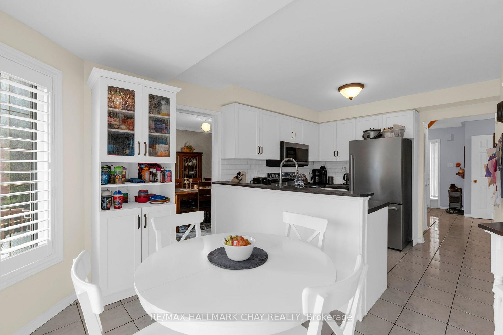 Photo 10 of 73 Brown Street, Barrie, Holly — HOMEH