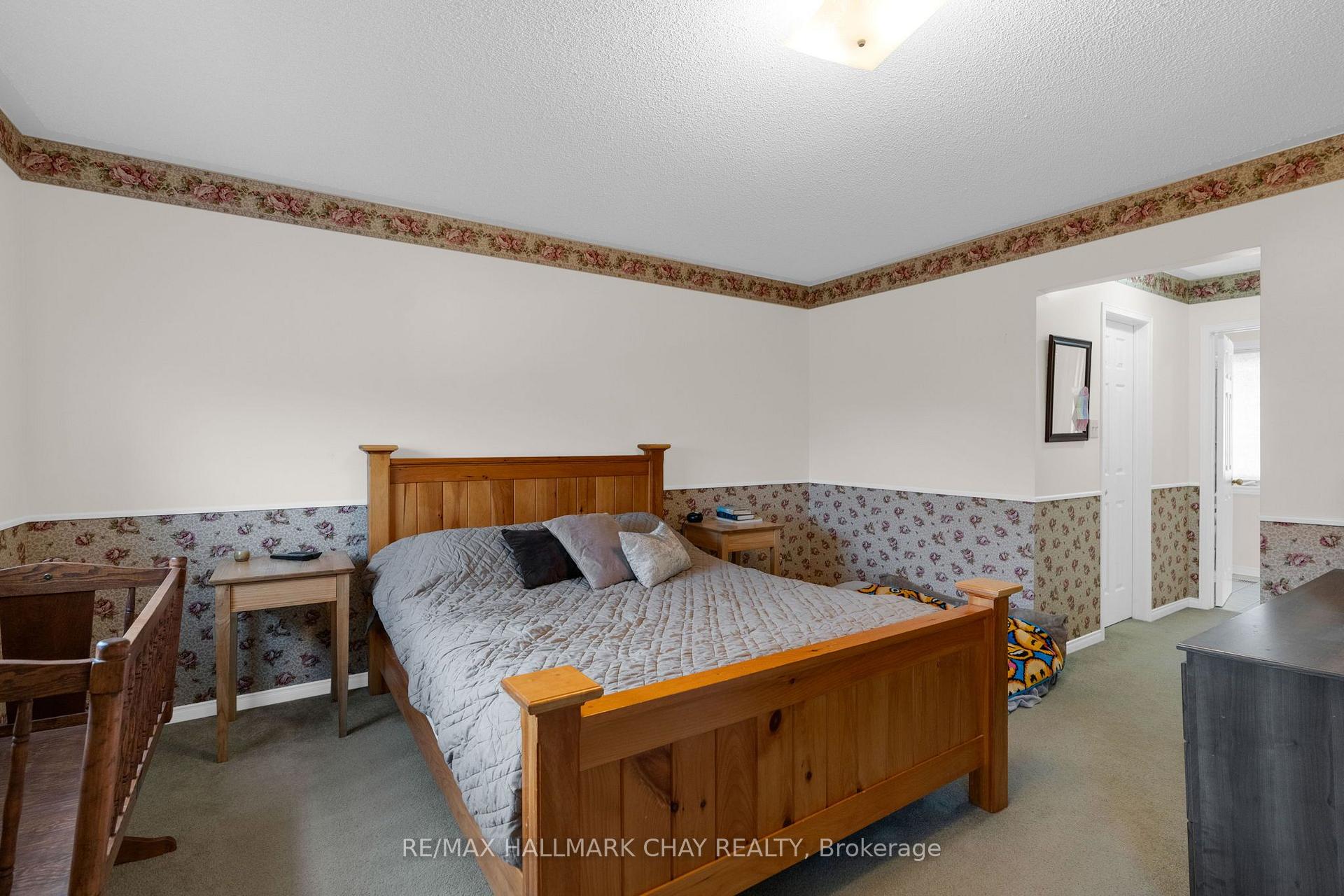 Photo 24 of 73 Brown Street, Barrie, Holly — HOMEH