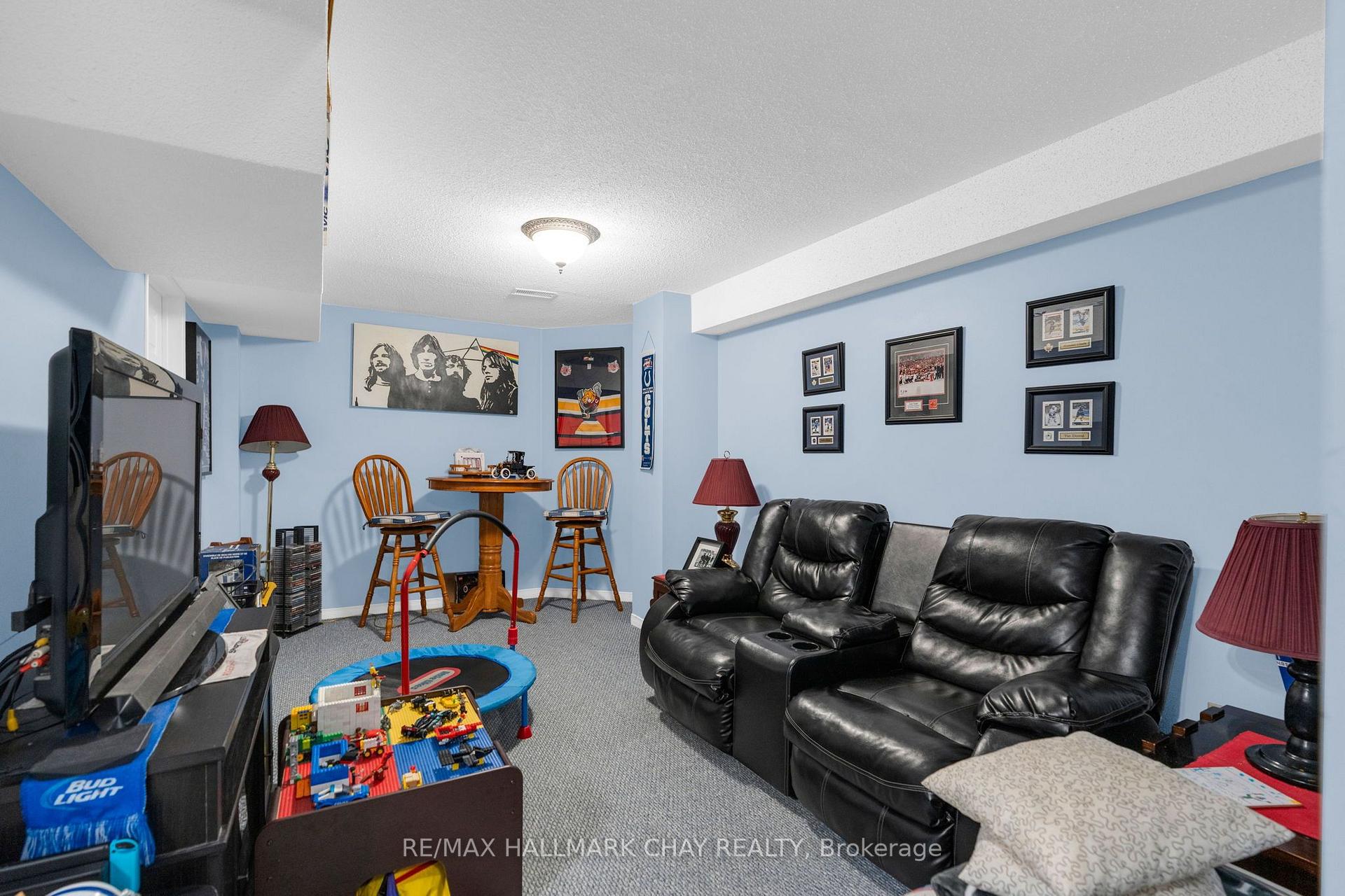 Photo 30 of 73 Brown Street, Barrie, Holly — HOMEH