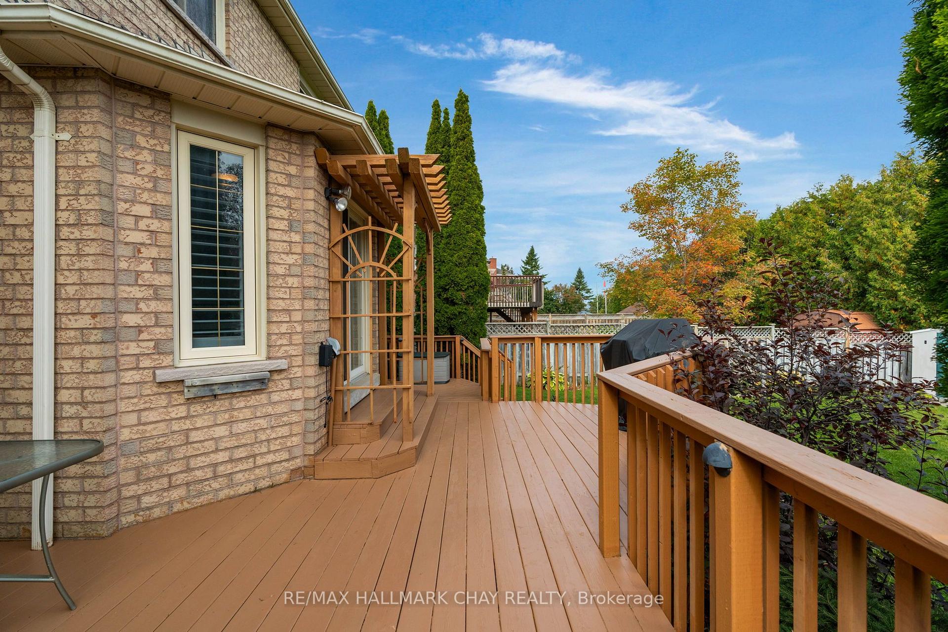 Photo 35 of 73 Brown Street, Barrie, Holly — HOMEH
