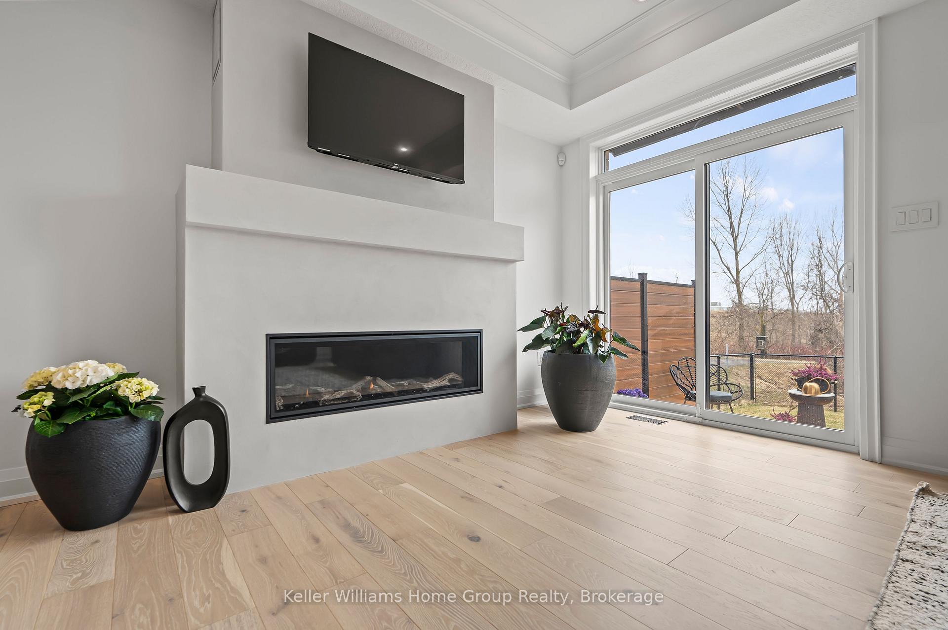 Photo 14 of 39 Halls Drive, Centre Wellington, Elora/Salem — HOMEH