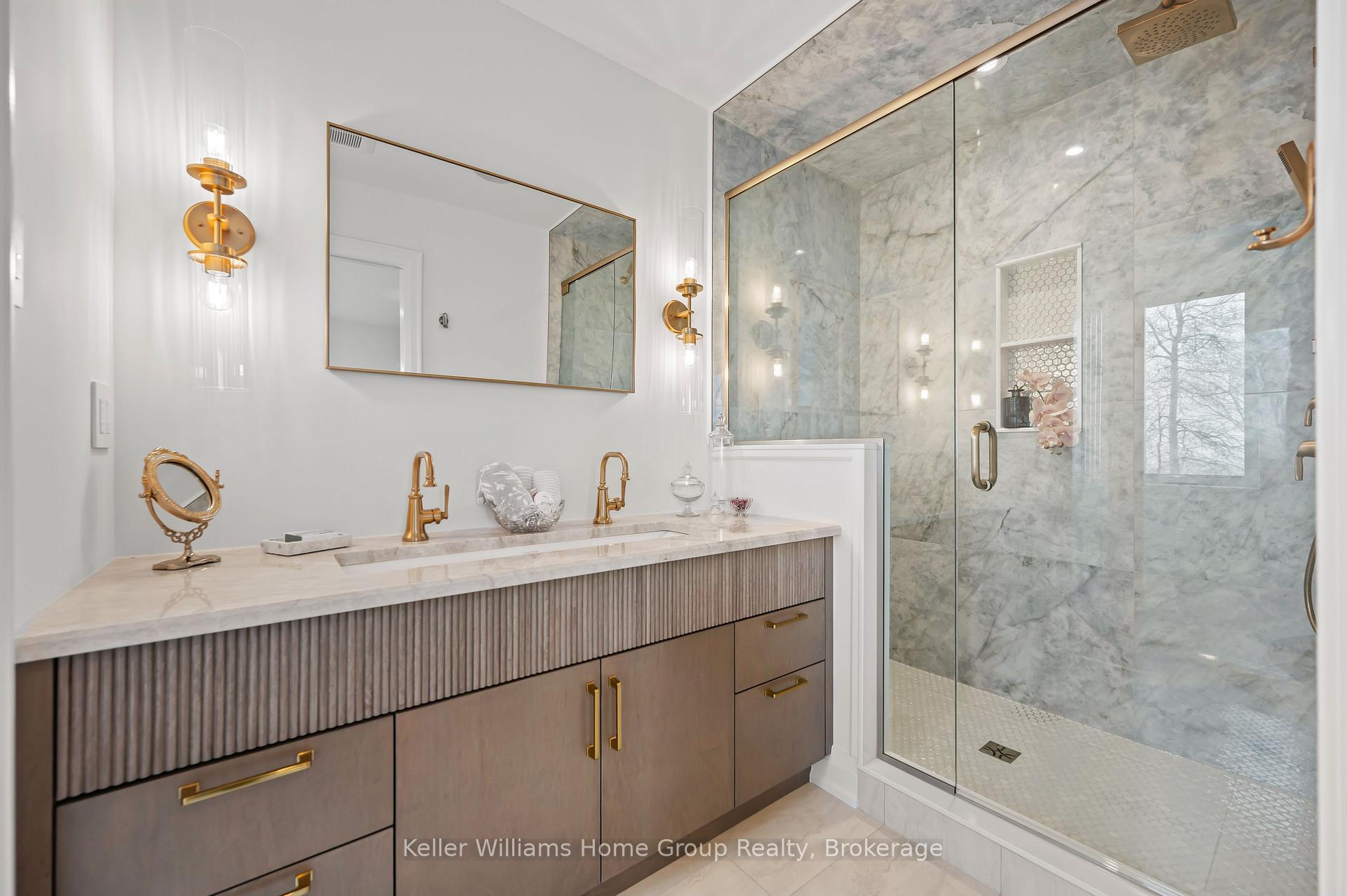Photo 23 of 39 Halls Drive, Centre Wellington, Elora/Salem — HOMEH