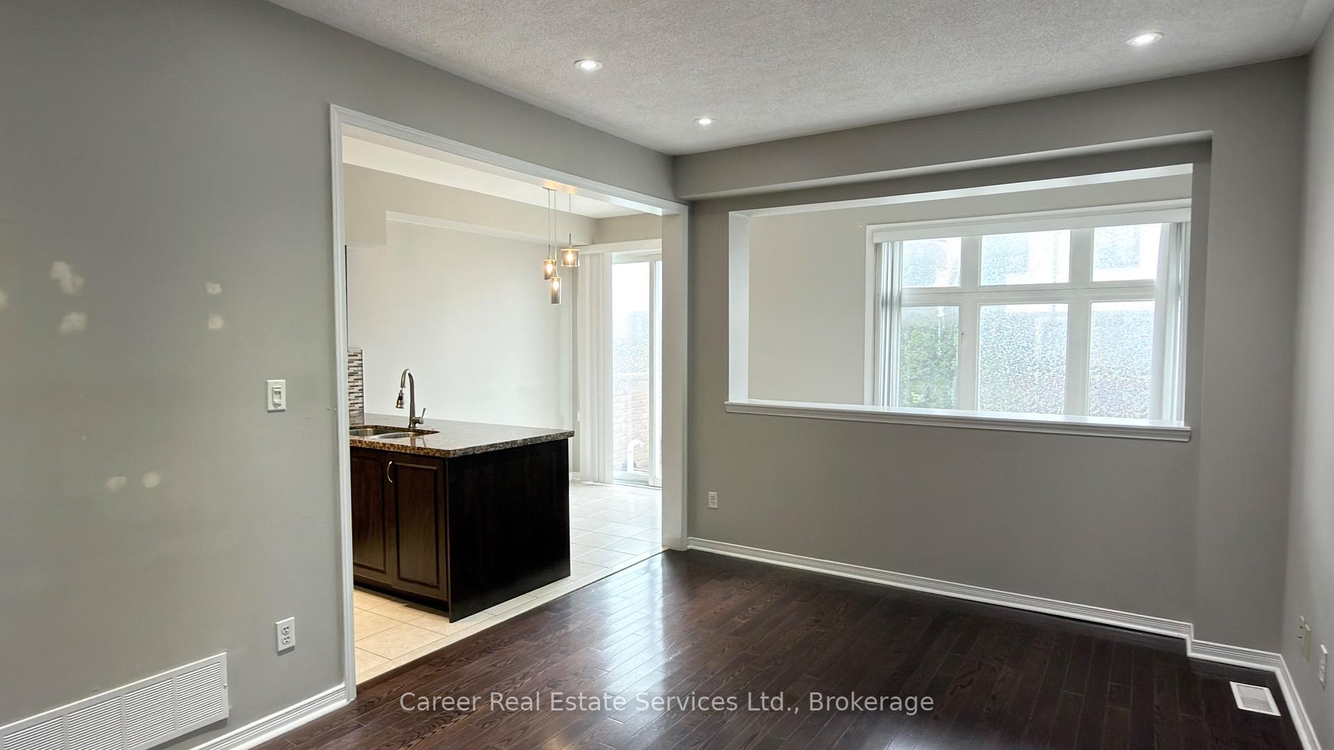 Photo 7 of 123 Silverwood Circle, Ajax, Central East — HOMEH