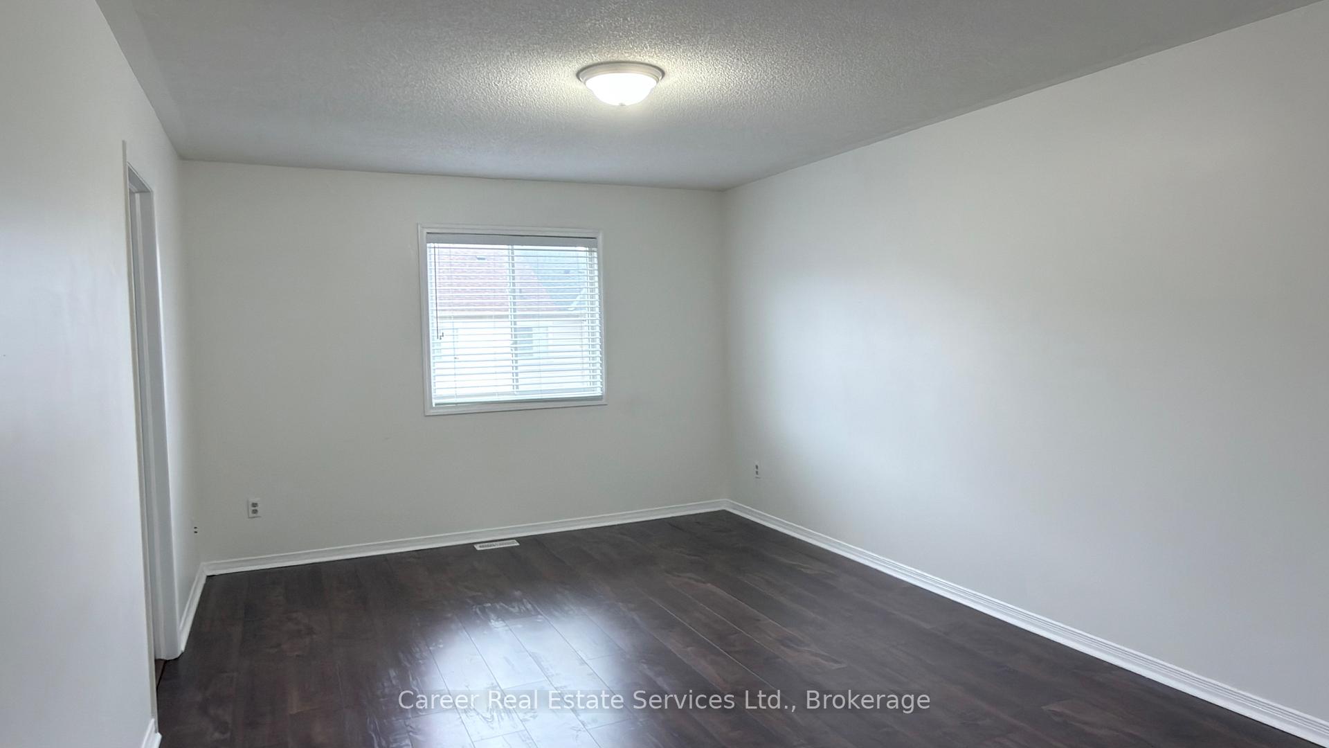 Photo 12 of 123 Silverwood Circle, Ajax, Central East — HOMEH