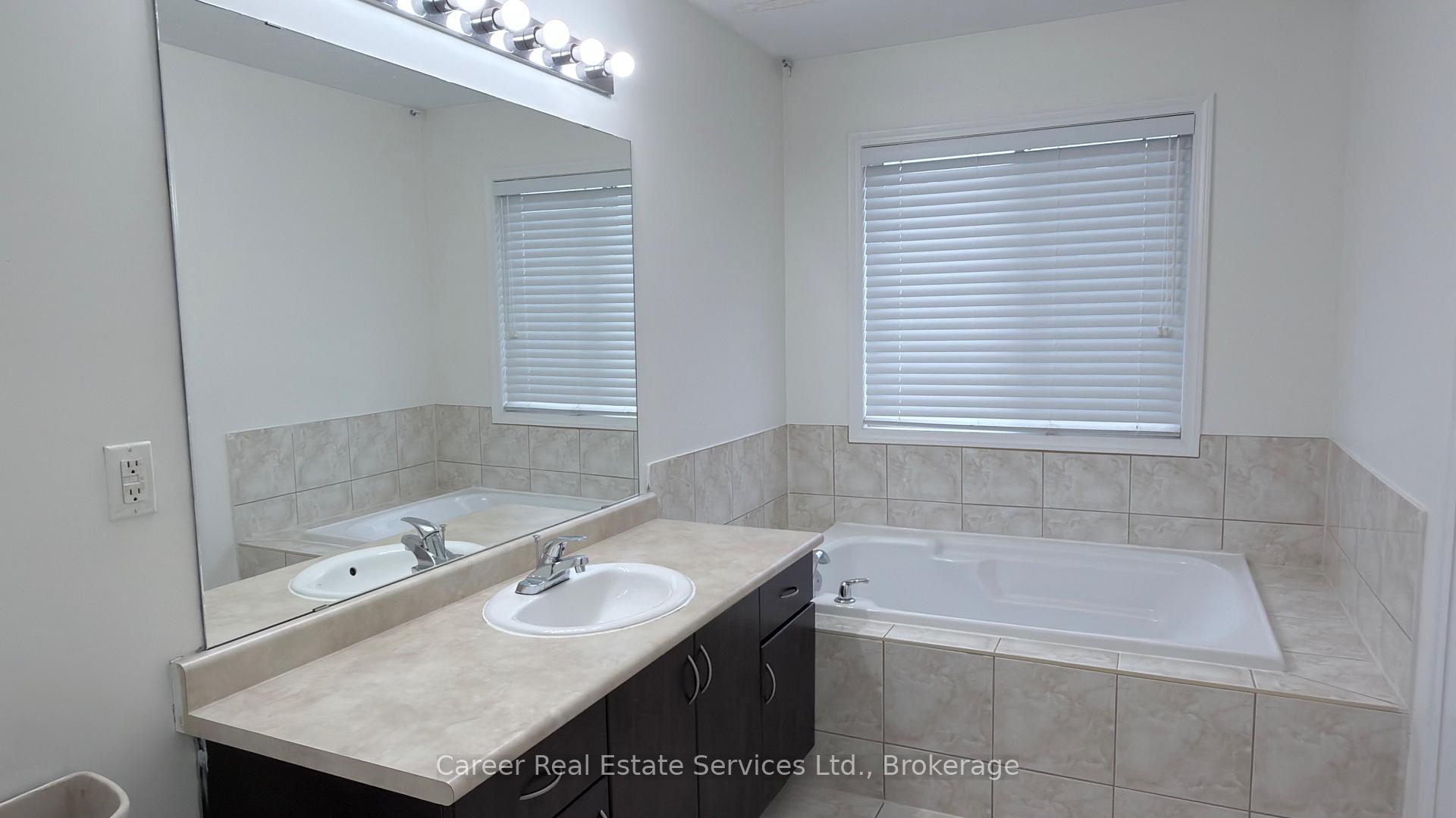 Photo 13 of 123 Silverwood Circle, Ajax, Central East — HOMEH