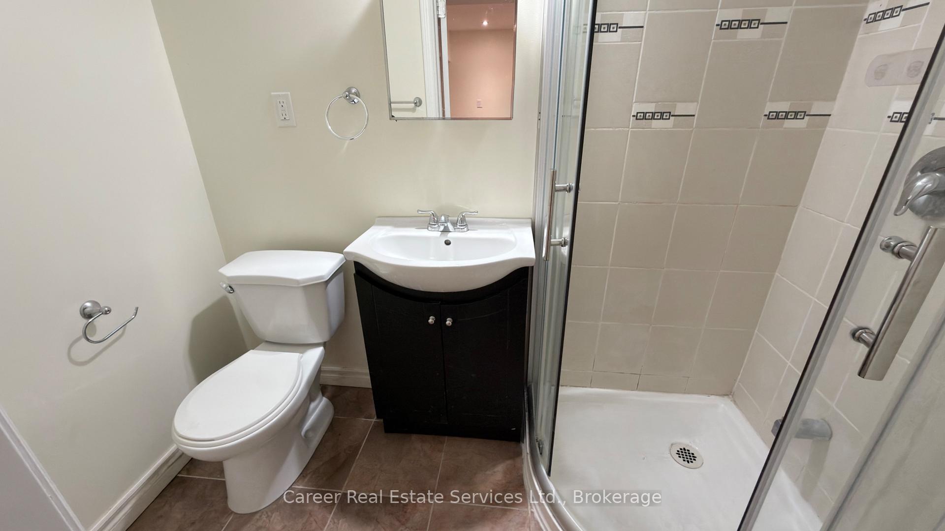 Photo 24 of 123 Silverwood Circle, Ajax, Central East — HOMEH