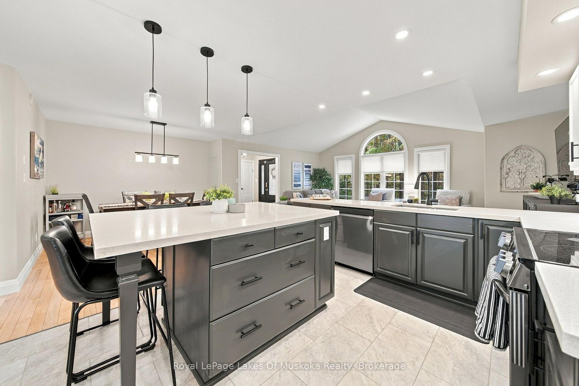 Photo 24 of 1002 Joseph Place, Gravenhurst, Morrison — HOMEH
