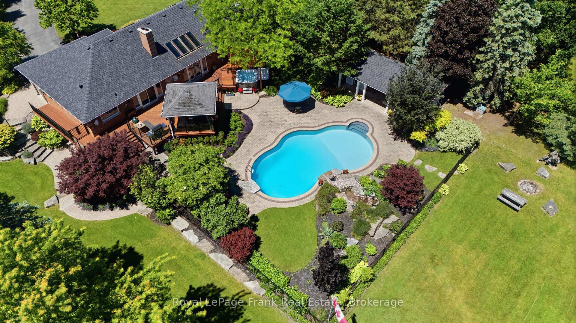 Photo 31 of 5 Craig Court, Clarington, Bowmanville — HOMEH