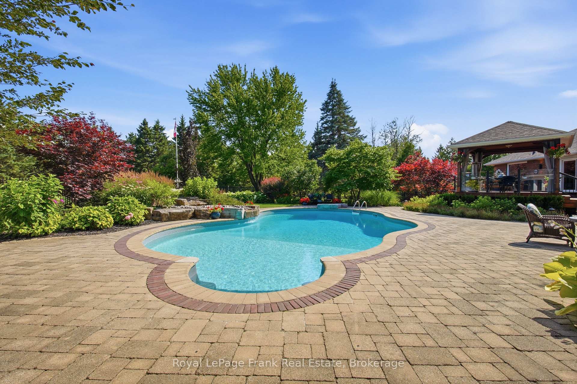 Photo 34 of 5 Craig Court, Clarington, Bowmanville — HOMEH