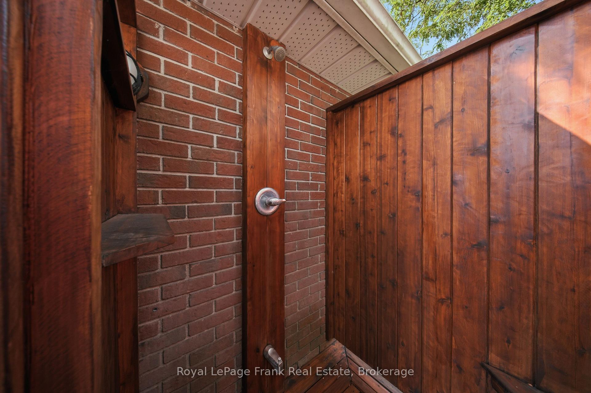 Photo 39 of 5 Craig Court, Clarington, Bowmanville — HOMEH