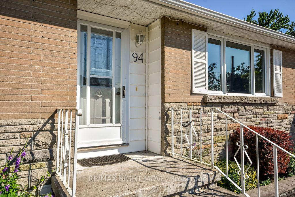 Photo 4 of 94 Fittons Road E, Orillia — HOMEH