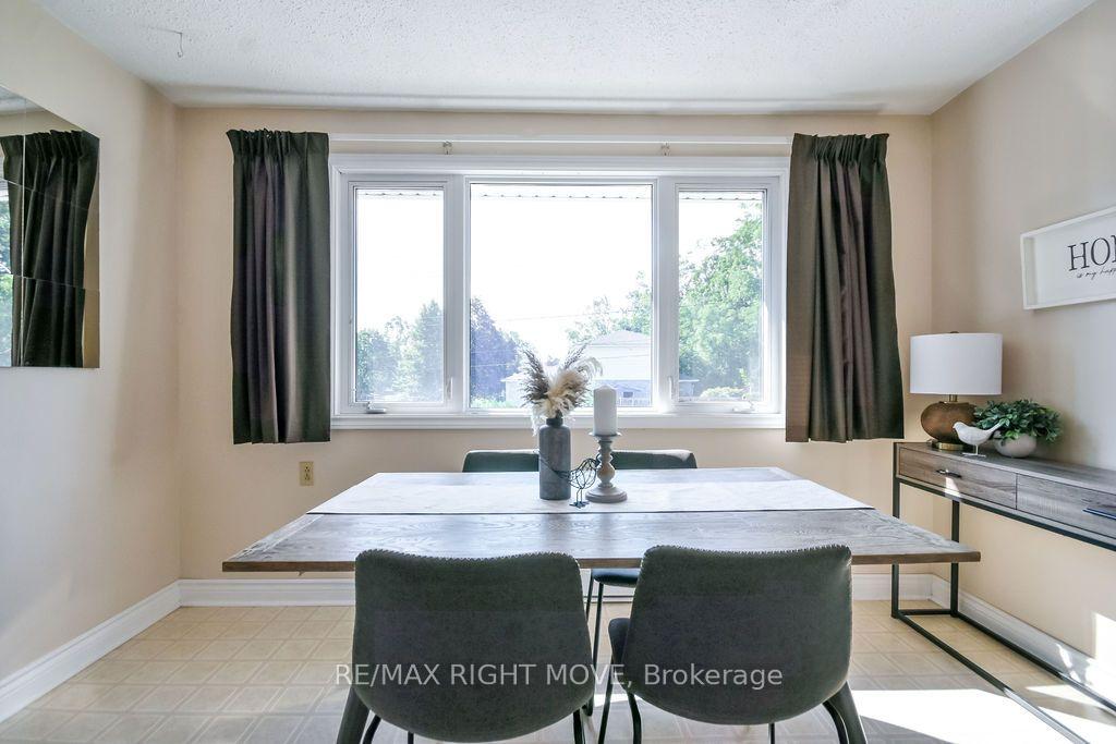 Photo 10 of 94 Fittons Road E, Orillia — HOMEH