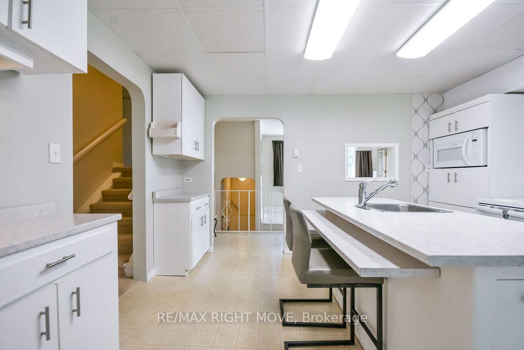 Photo 15 of 94 Fittons Road E, Orillia — HOMEH