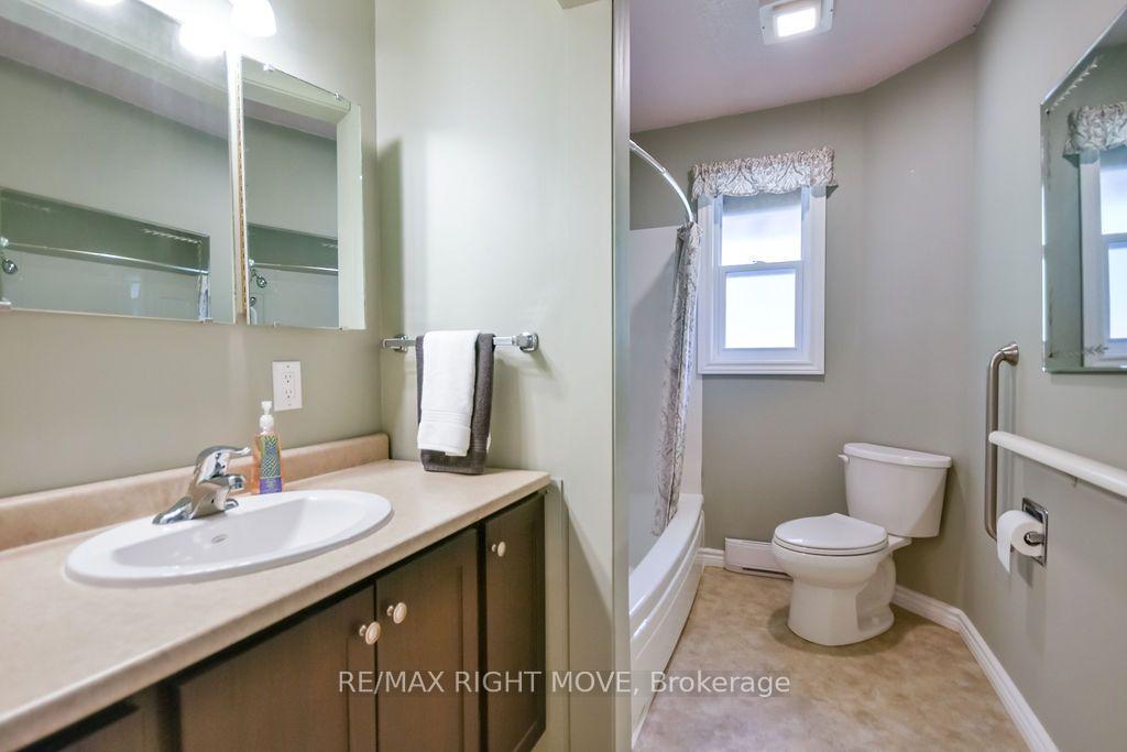 Photo 22 of 94 Fittons Road E, Orillia — HOMEH