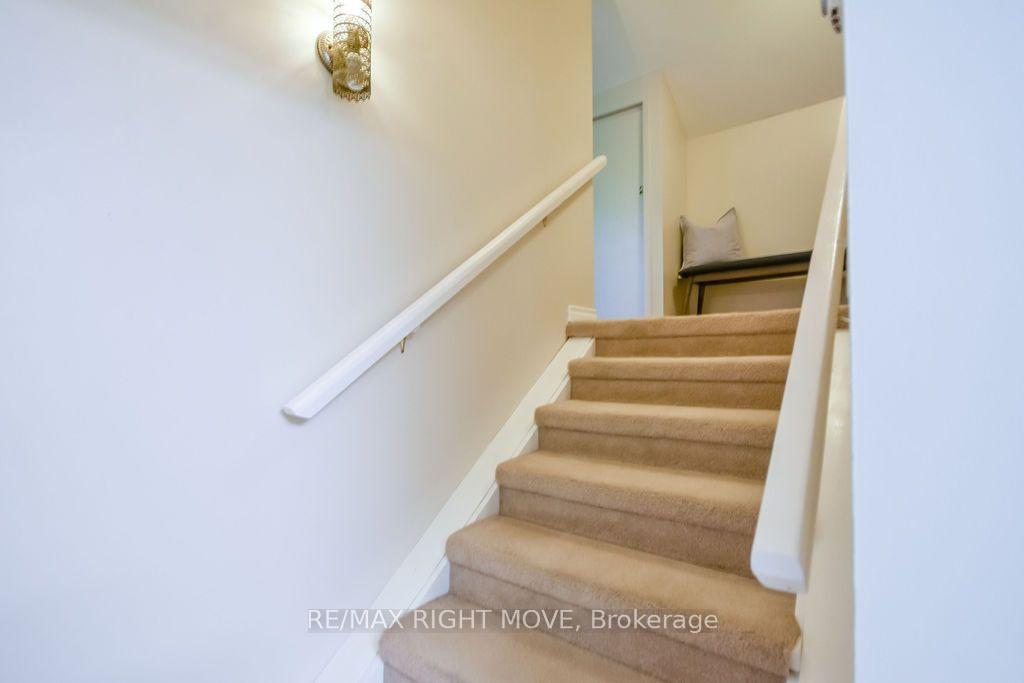 Photo 24 of 94 Fittons Road E, Orillia — HOMEH