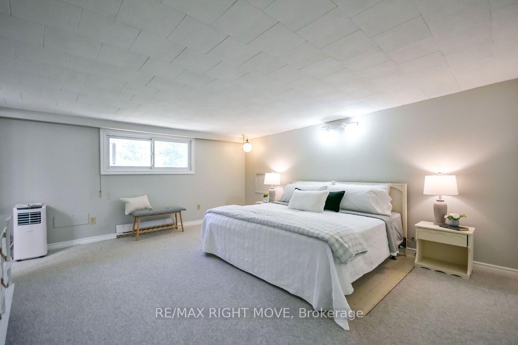 Photo 25 of 94 Fittons Road E, Orillia — HOMEH