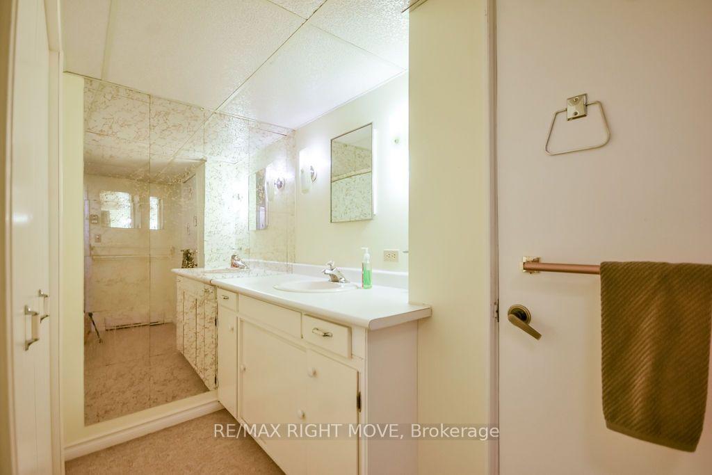 Photo 35 of 94 Fittons Road E, Orillia — HOMEH