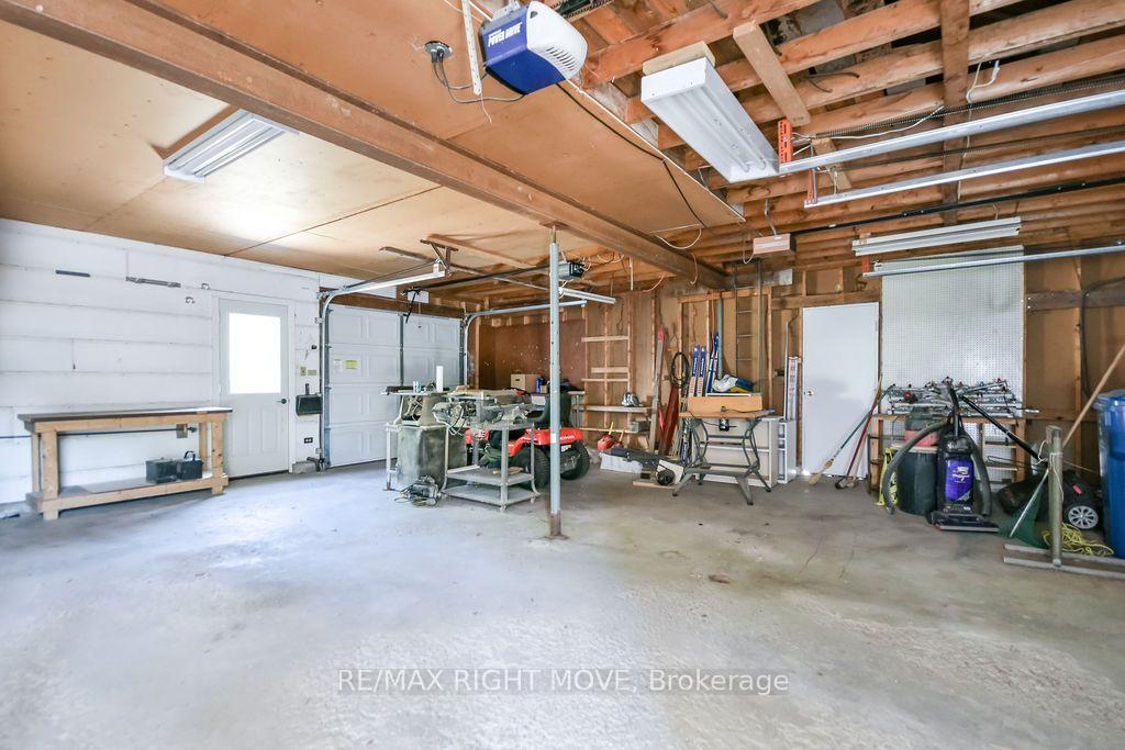 Photo 39 of 94 Fittons Road E, Orillia — HOMEH
